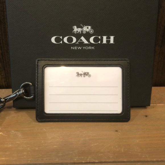 Star Wars x Coach Id Lanyard With Darth Vader - Picture 2 of 3